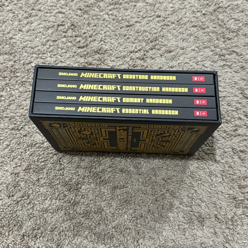 Minecraft The Complete Handbook Collection - Picture 2 of 4